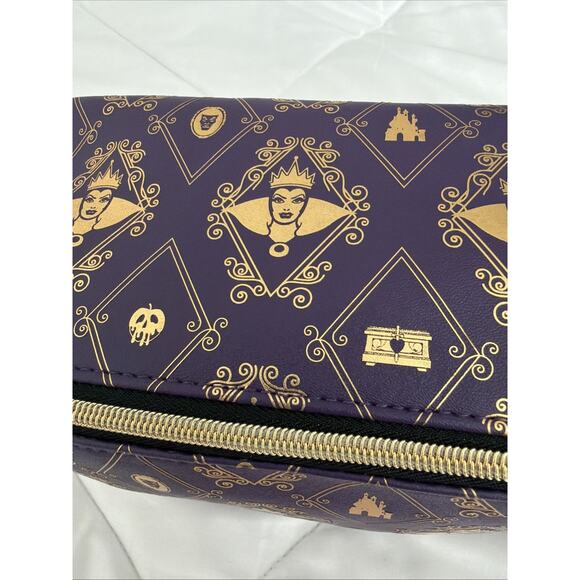 BATH & BODY WORKS DISNEY VILLAINS EVIL QUEEN COSMETIC BAG PURPLE AND GOLD TRAVEL - Picture 5 of 6